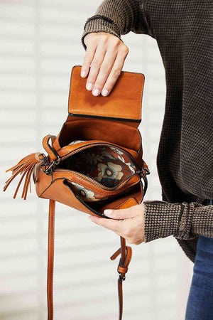 Stylish Leather Crossbody Compact Bag with Tassel